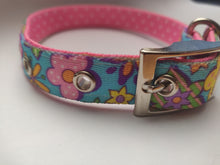 Load image into Gallery viewer, Yellow Dog Design Flower Power Dog Collars
